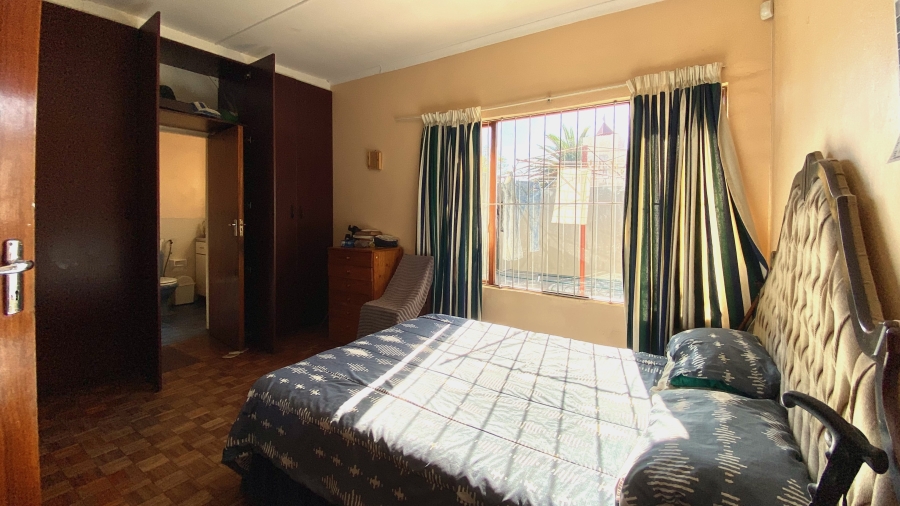 4 Bedroom Property for Sale in Laaiplek Western Cape